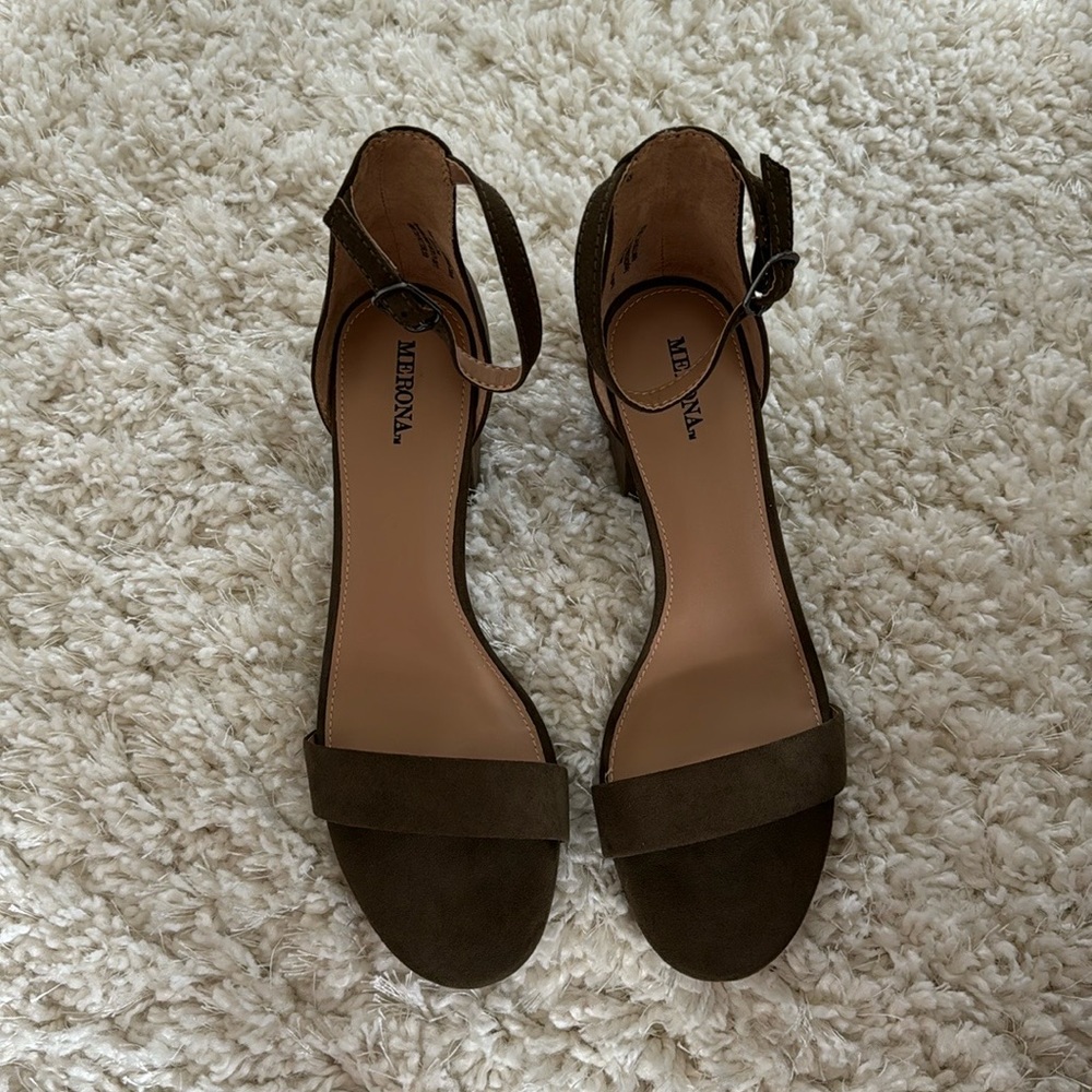 MERONA Sandal size 9 green